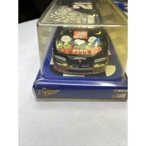 Winner's Circle NASCAR Tony Stewart #20 Home Depot Great Pumpkin Chevrolet 1:24